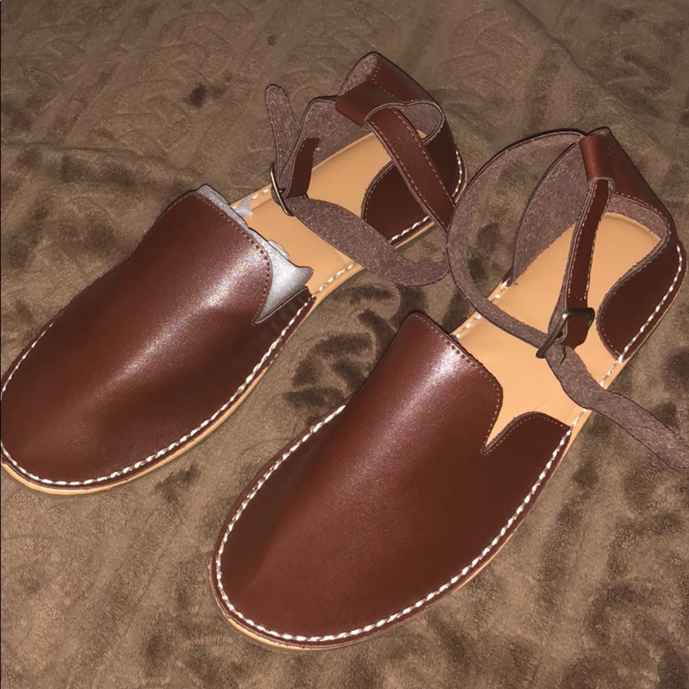 Sandals - Picture 3 of 3